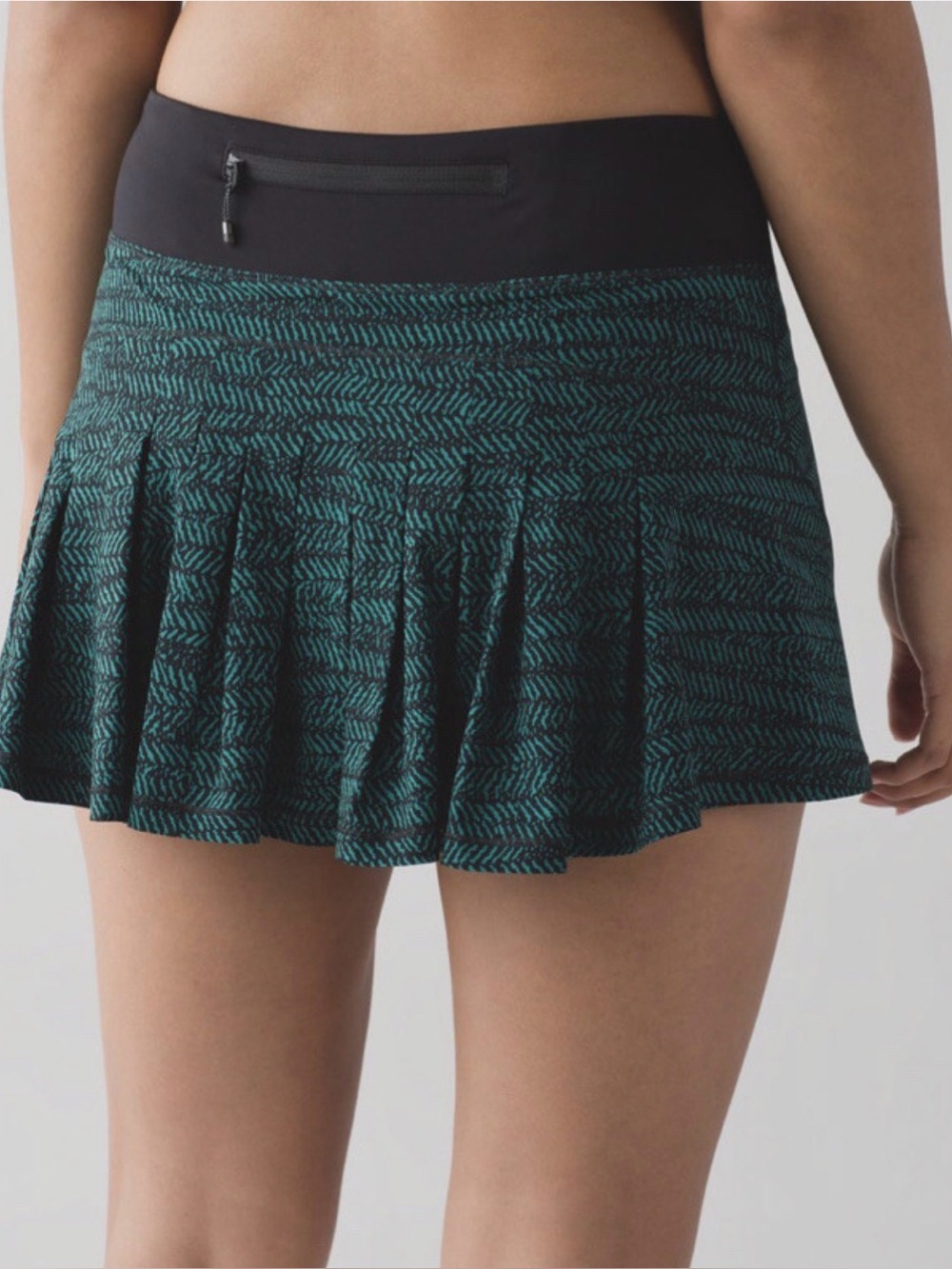 Lululemon Circuit Breaker Skirt II Green/Black Size 12